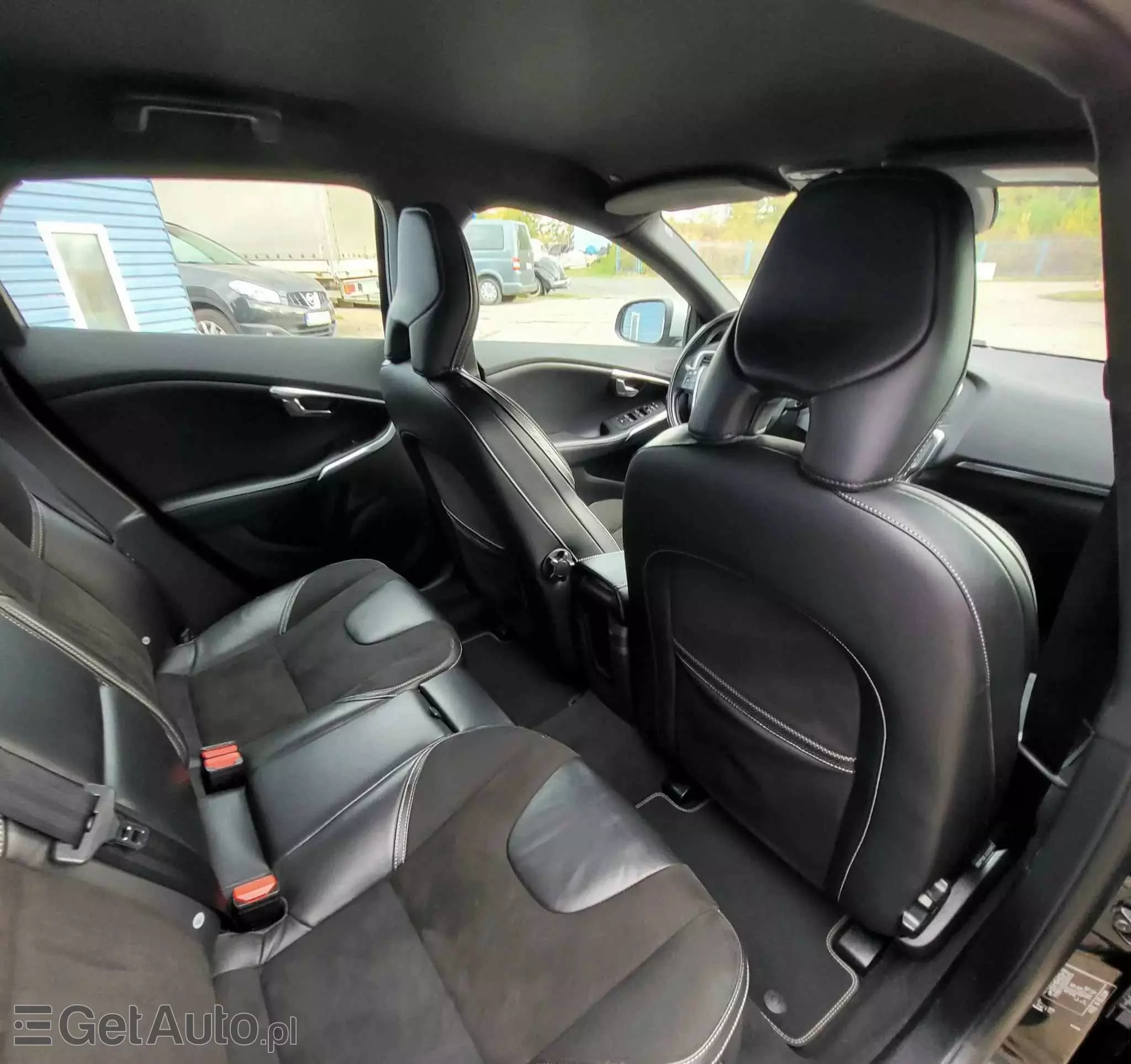 VOLVO V40 D2 Drive-E Momentum