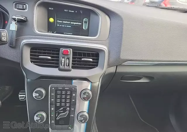 VOLVO V40 D2 Drive-E Momentum