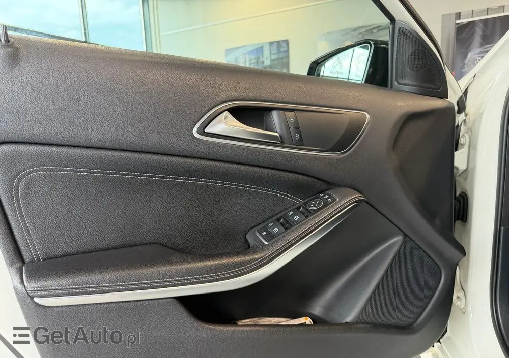 MERCEDES-BENZ Klasa A 180 CDI (BlueEFFICIENCY) 7G-DCT Urban