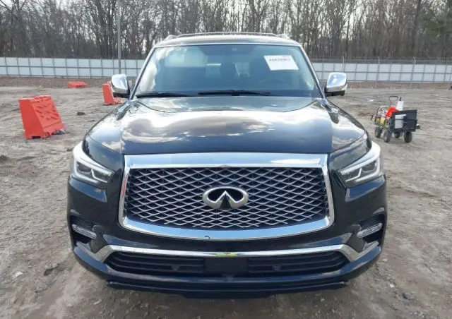 INFINITI QX80 