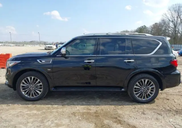 INFINITI QX80 