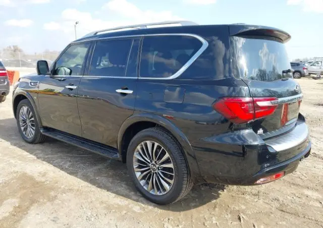 INFINITI QX80 