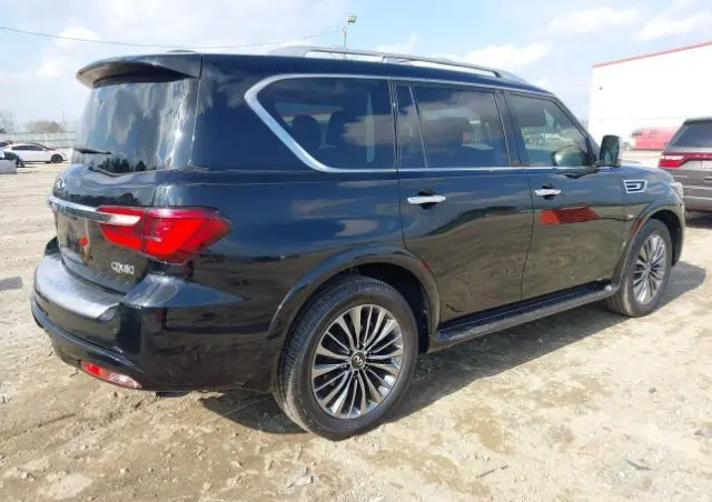 INFINITI QX80 