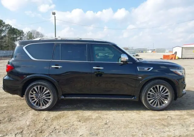INFINITI QX80 