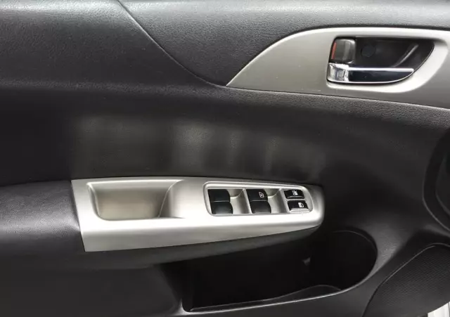 SUBARU Impreza 2.0R Sport