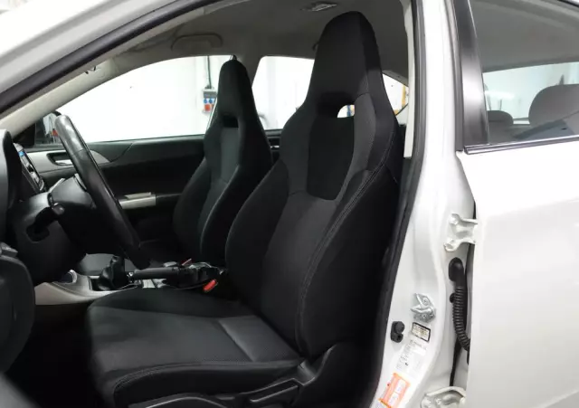 SUBARU Impreza 2.0R Sport