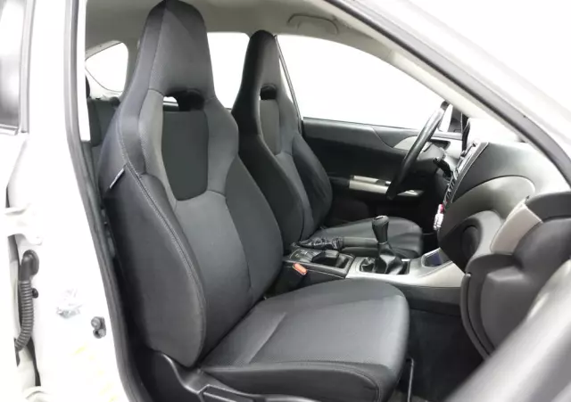 SUBARU Impreza 2.0R Sport