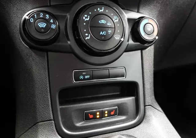 FORD Fiesta 1.0 Celebration