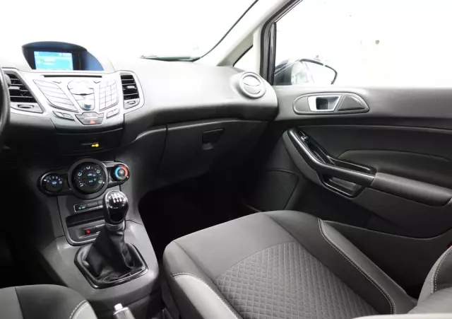 FORD Fiesta 1.0 Celebration