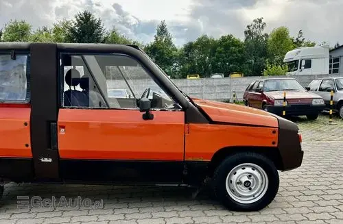 RENAULT R 5 