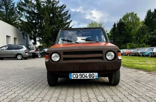RENAULT R 5 