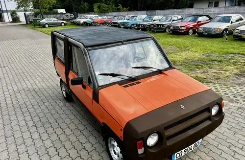 RENAULT R 5 