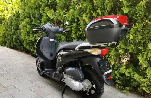 HONDA PS 125i 