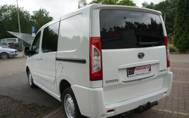 TOYOTA PROACE 