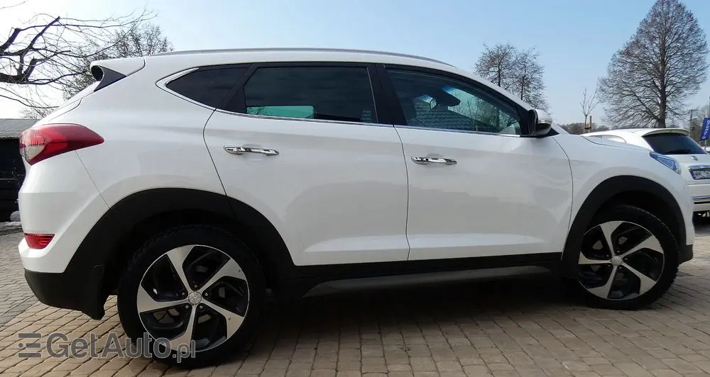 HYUNDAI Tucson 1.7 CRDI BlueDrive Style 2WD
