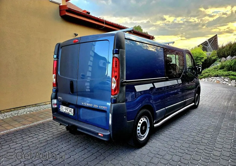 OPEL Vivaro 