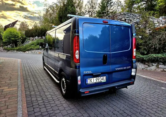 OPEL Vivaro 