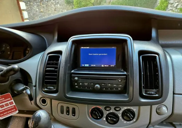 OPEL Vivaro 