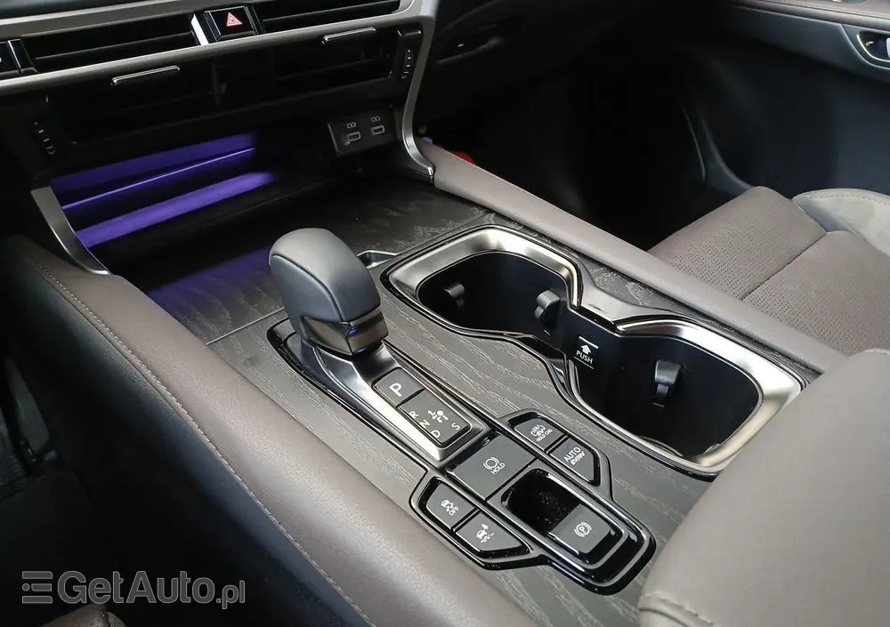 LEXUS RX 450h+ Omotenashi