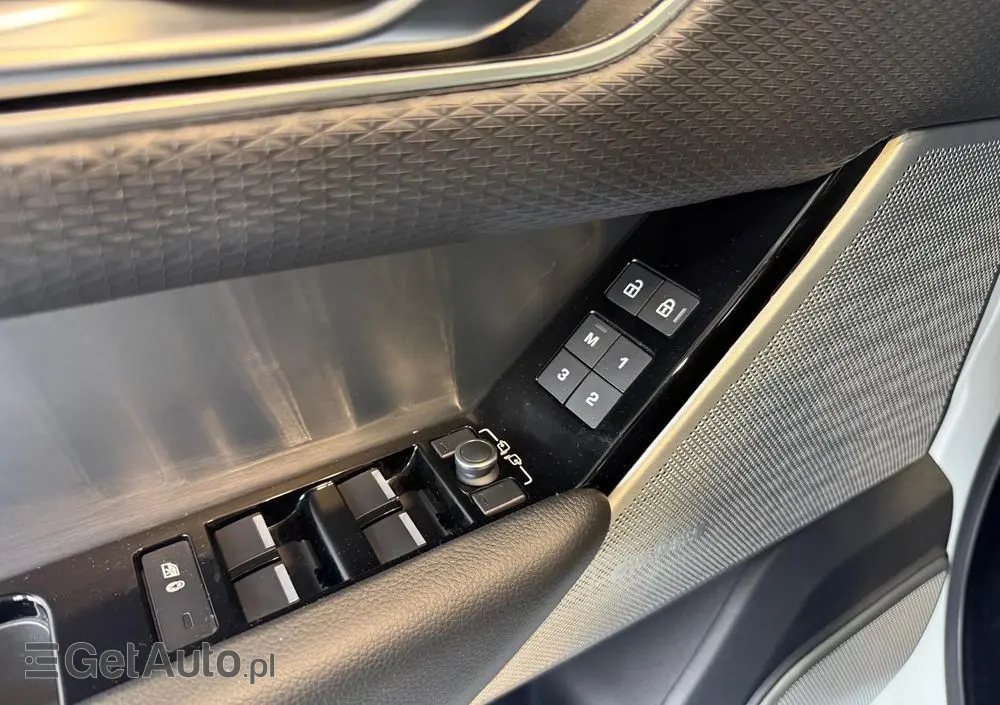 LAND ROVER Range Rover Velar 2.0 D200 mHEV R-Dynamic SE