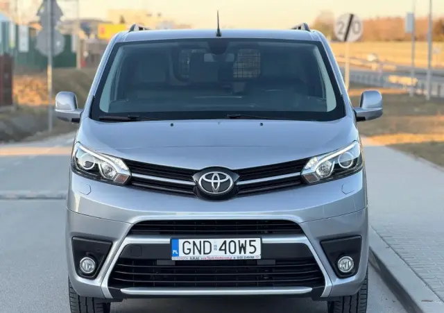 TOYOTA PROACE  L2H1 2.0 177 KM  // SALON PL // 1 WŁ // BEZWYPADKOWY // FV 23% // SERWIS ASO // Mocno Doposażony // 