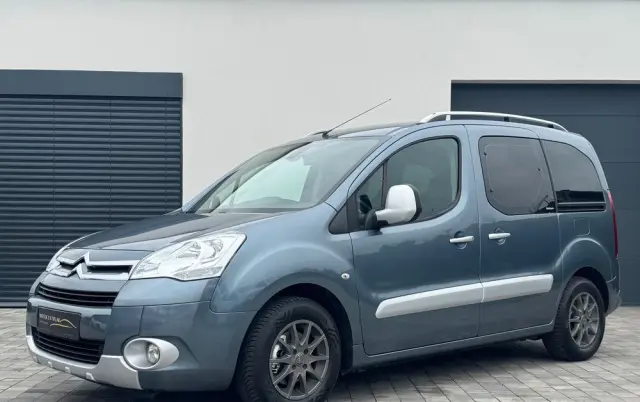 CITROËN Berlingo Multispace e-HDi 90 FAP EGS6 Exclusive