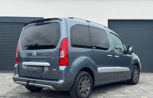 CITROËN Berlingo Multispace e-HDi 90 FAP EGS6 Exclusive
