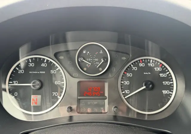CITROËN Berlingo Multispace e-HDi 90 FAP EGS6 Exclusive
