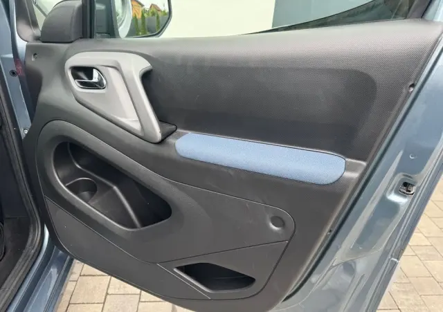 CITROËN Berlingo Multispace e-HDi 90 FAP EGS6 Exclusive