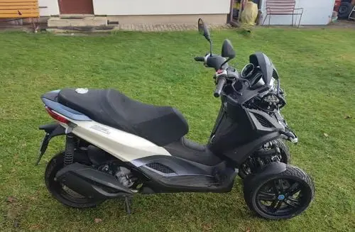 PIAGGIO Beverly 350 
