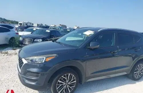 HYUNDAI Tucson 