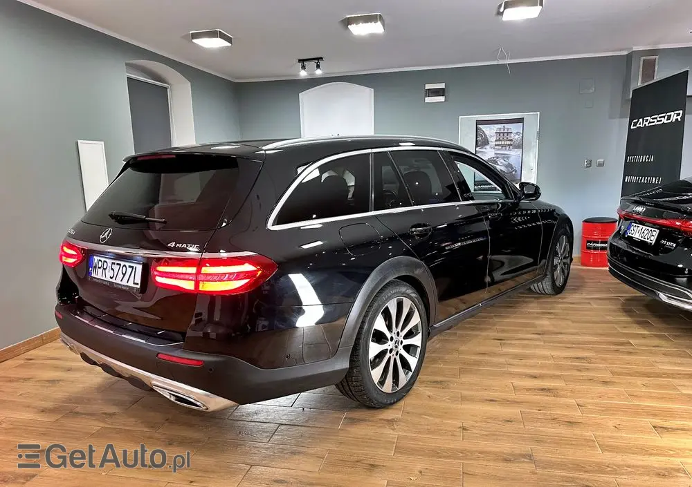 MERCEDES-BENZ Klasa E 220 d 4-Matic All-Terrain