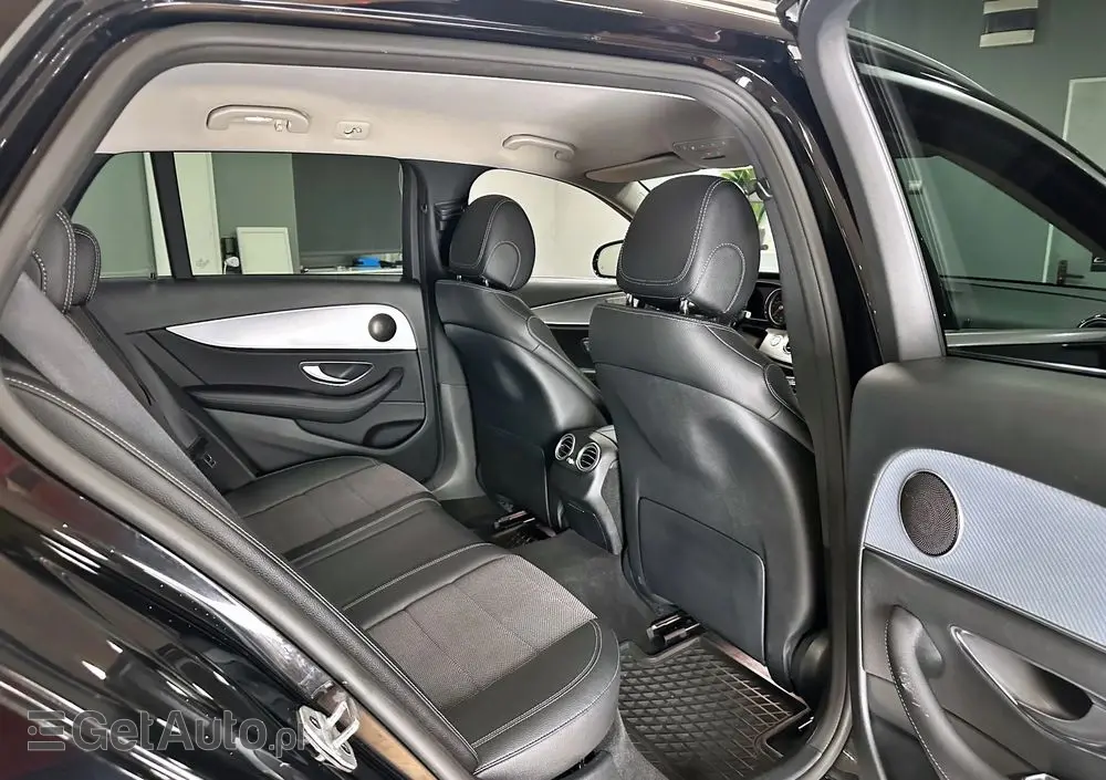 MERCEDES-BENZ Klasa E 220 d 4-Matic All-Terrain