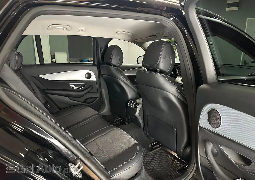 MERCEDES-BENZ Klasa E 220 d 4-Matic All-Terrain