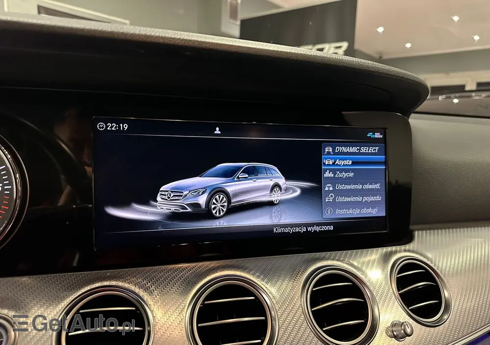 MERCEDES-BENZ Klasa E 220 d 4-Matic All-Terrain