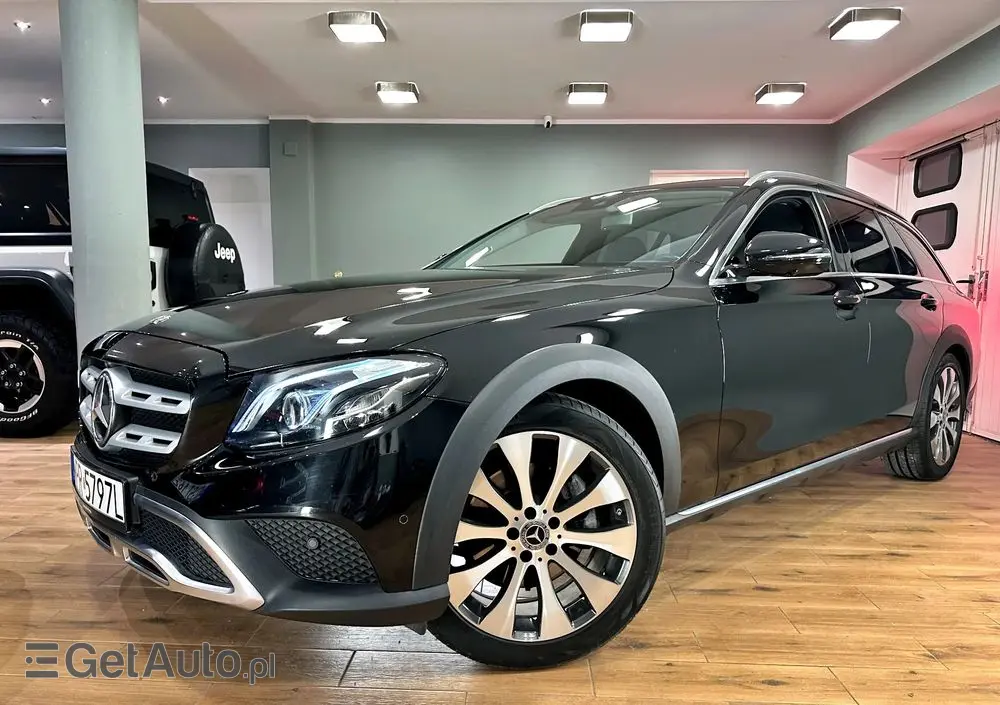 MERCEDES-BENZ Klasa E 220 d 4-Matic All-Terrain