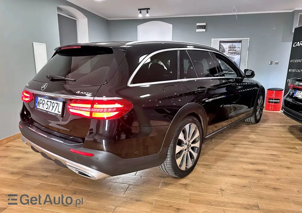 MERCEDES-BENZ Klasa E 220 d 4-Matic All-Terrain