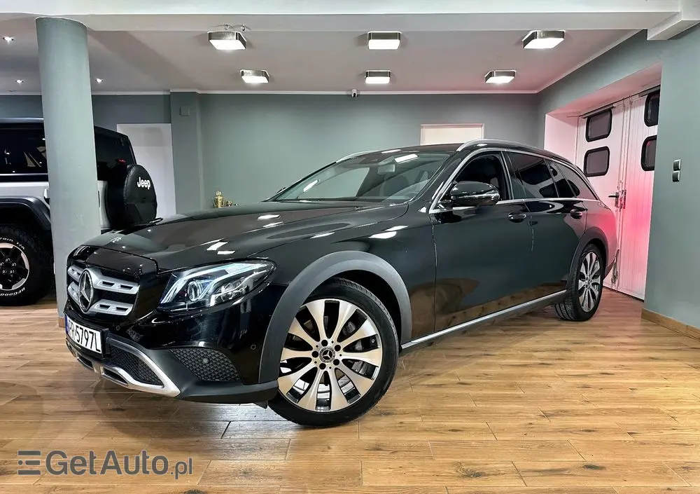 MERCEDES-BENZ Klasa E 220 d 4-Matic All-Terrain