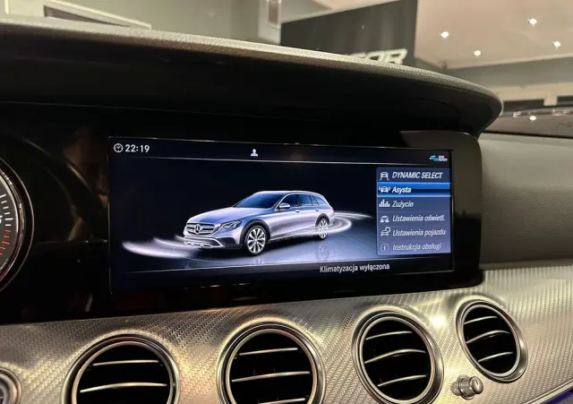 MERCEDES-BENZ Klasa E 220 d 4-Matic All-Terrain