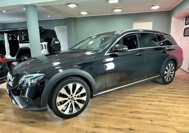 MERCEDES-BENZ Klasa E 220 d 4-Matic All-Terrain