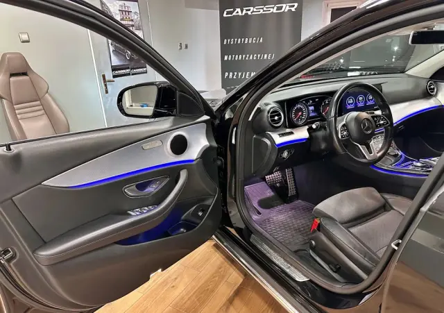 MERCEDES-BENZ Klasa E 220 d 4-Matic All-Terrain