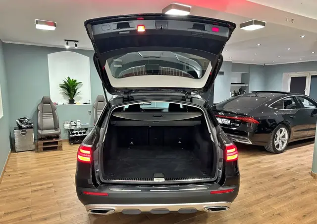 MERCEDES-BENZ Klasa E 220 d 4-Matic All-Terrain