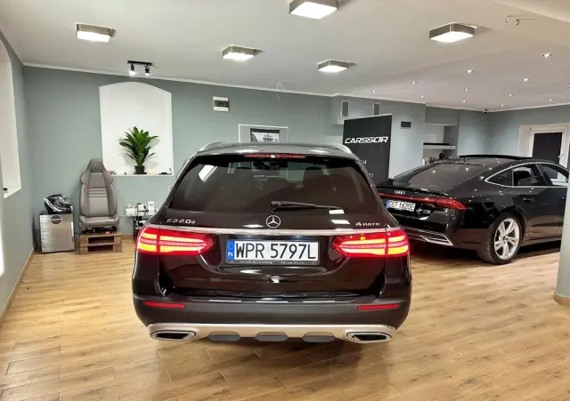 MERCEDES-BENZ Klasa E 220 d 4-Matic All-Terrain