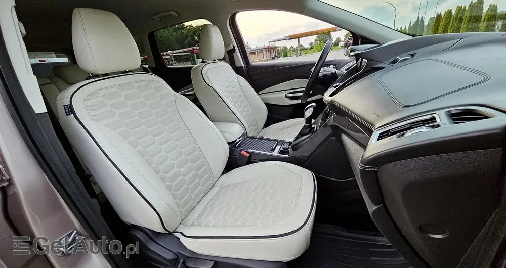 FORD Kuga 2.0 TDCi 4x4 Vignale