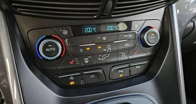 FORD Kuga 2.0 TDCi 4x4 Vignale