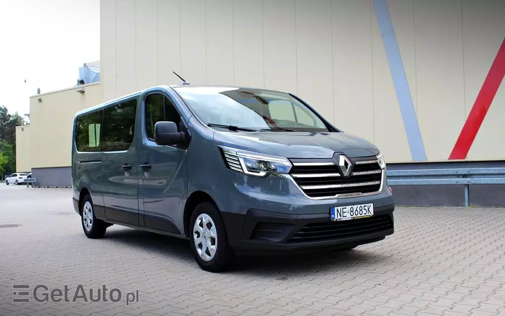 RENAULT Trafic 