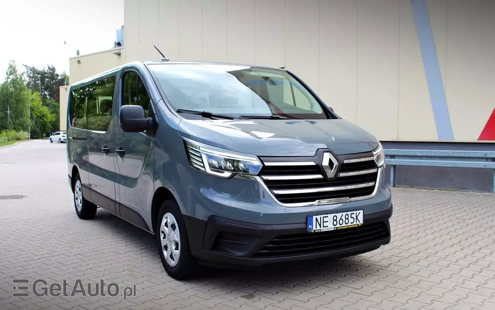 RENAULT Trafic 