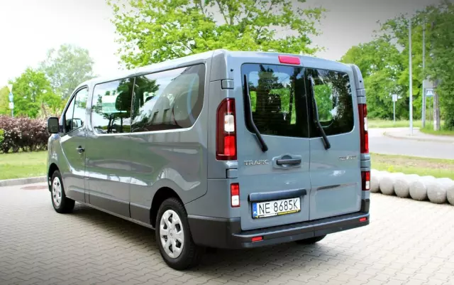 RENAULT Trafic 
