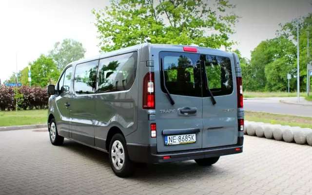 RENAULT Trafic 