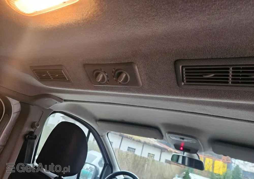 OPEL Vivaro L2H1 2.9t Edition Business